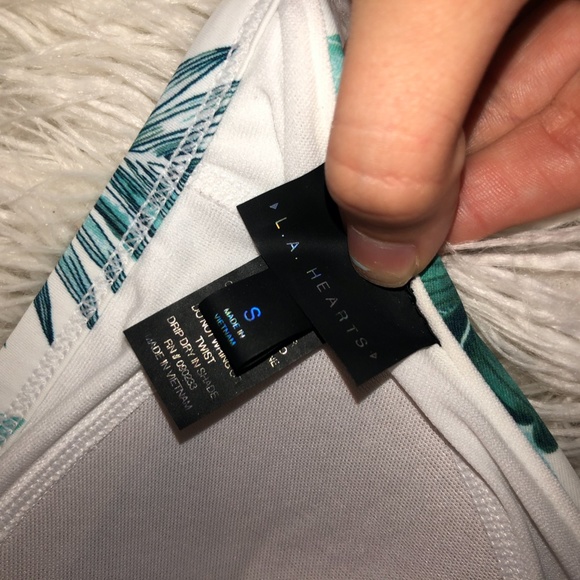 Pacsun swim suit top - Picture 3 of 3